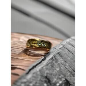 Men’s Abalone Shell Ring Gold Tone Band Iridescent Wide NWOT